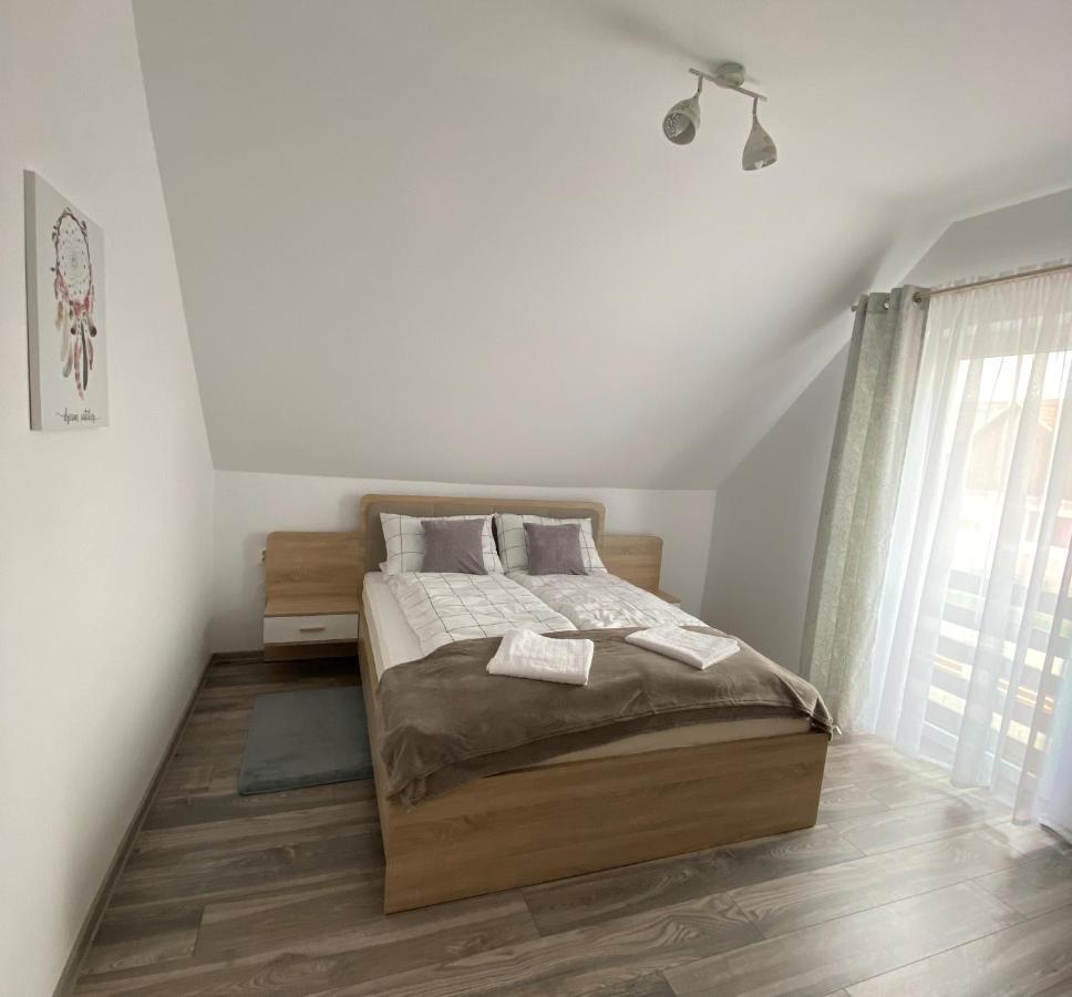 Fenyo Apartman House I 오도르헤이우세쿠이에스크 외부 사진