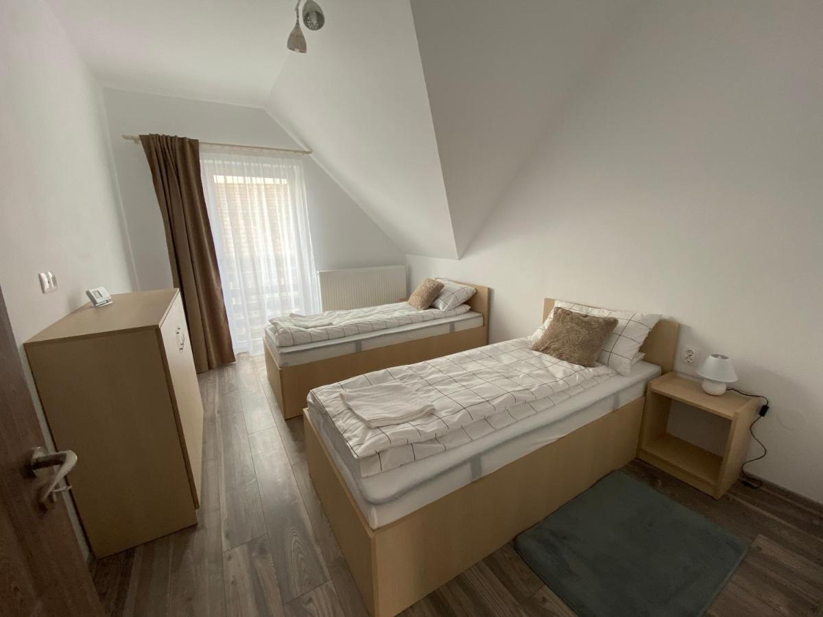 Fenyo Apartman House I 오도르헤이우세쿠이에스크 외부 사진