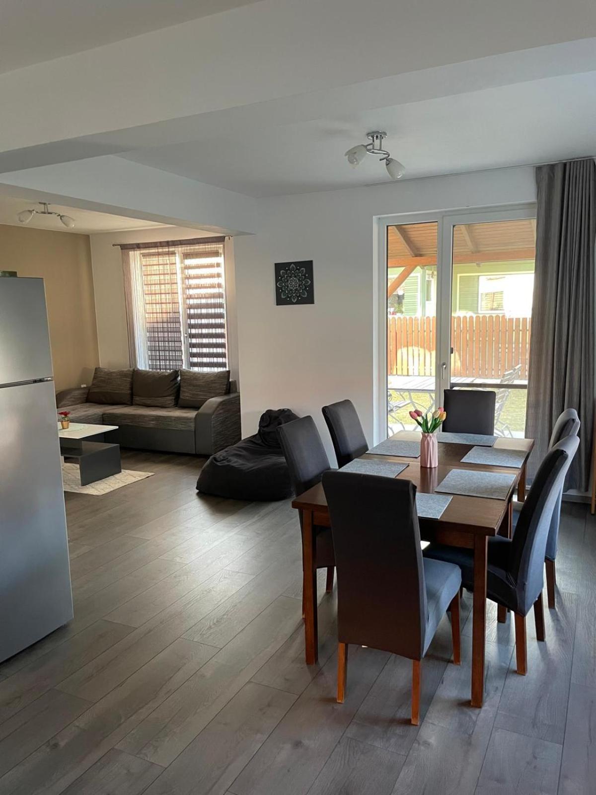Fenyo Apartman House I 오도르헤이우세쿠이에스크 외부 사진